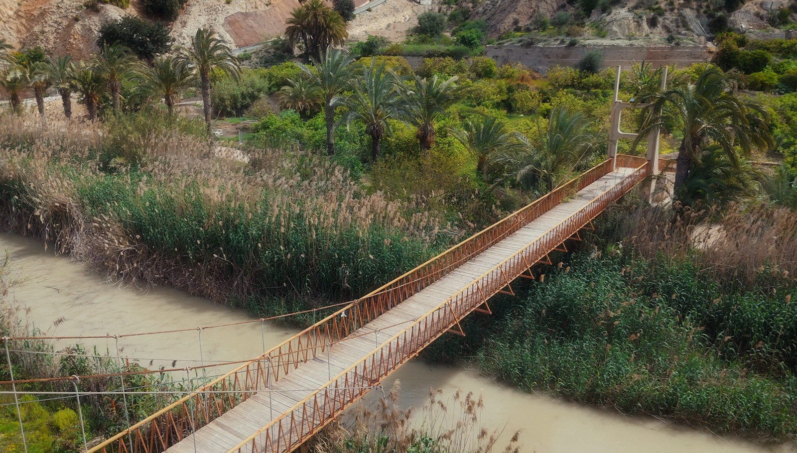 Entrevista a uno de los hombres buenos